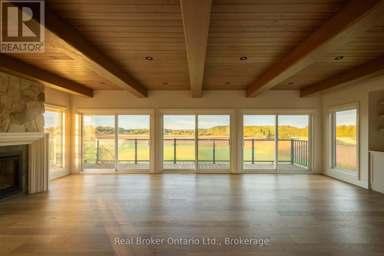 930 Marshall photo 5