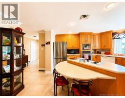 102 St. George, photo 14