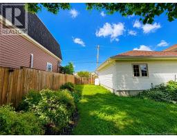 102 St George, photo 8