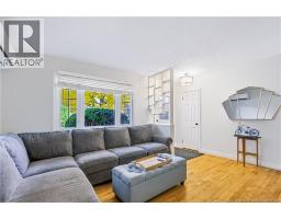 109 Oak Avenue, photo 10