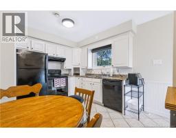 109 Oak Avenue, photo 12