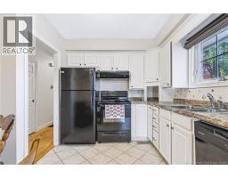 109 Oak Avenue, photo 13
