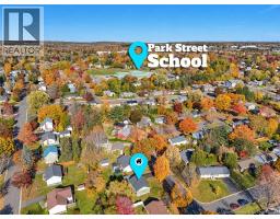 109 Oak Avenue, photo 5