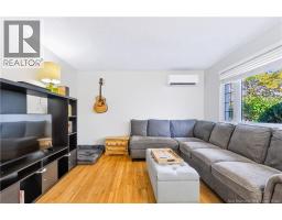 109 Oak Avenue, photo 9