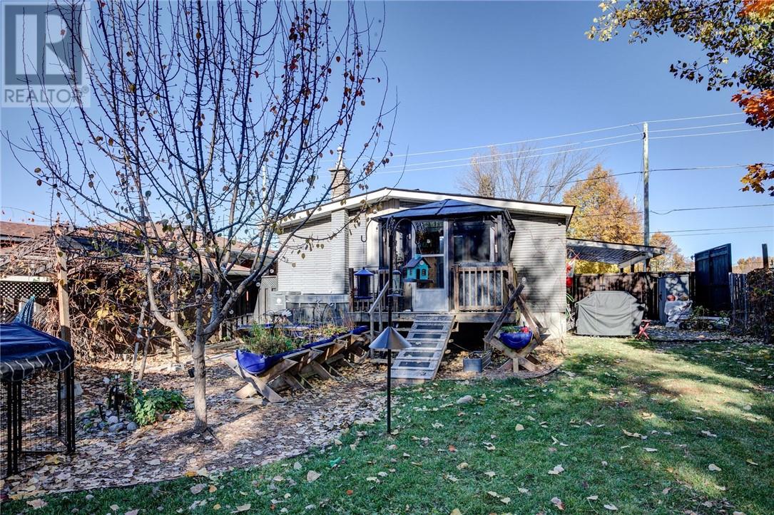 1087 Hawthorne Drive - 29