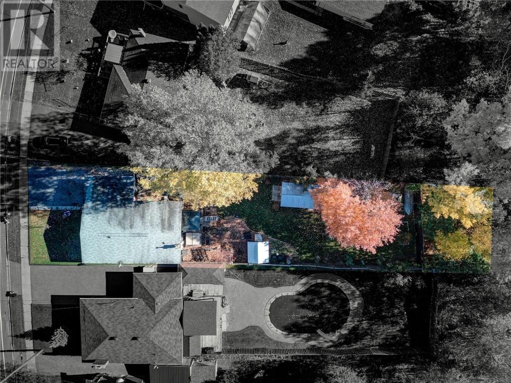 1087 Hawthorne Drive - 31
