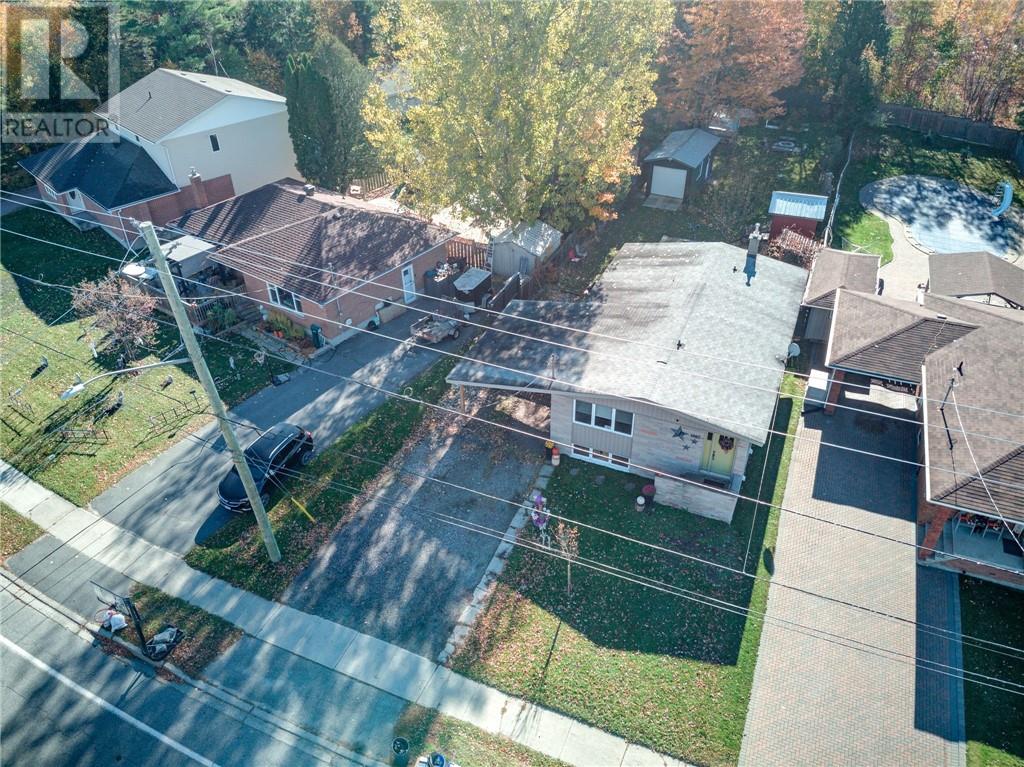 1087 Hawthorne Drive - 5