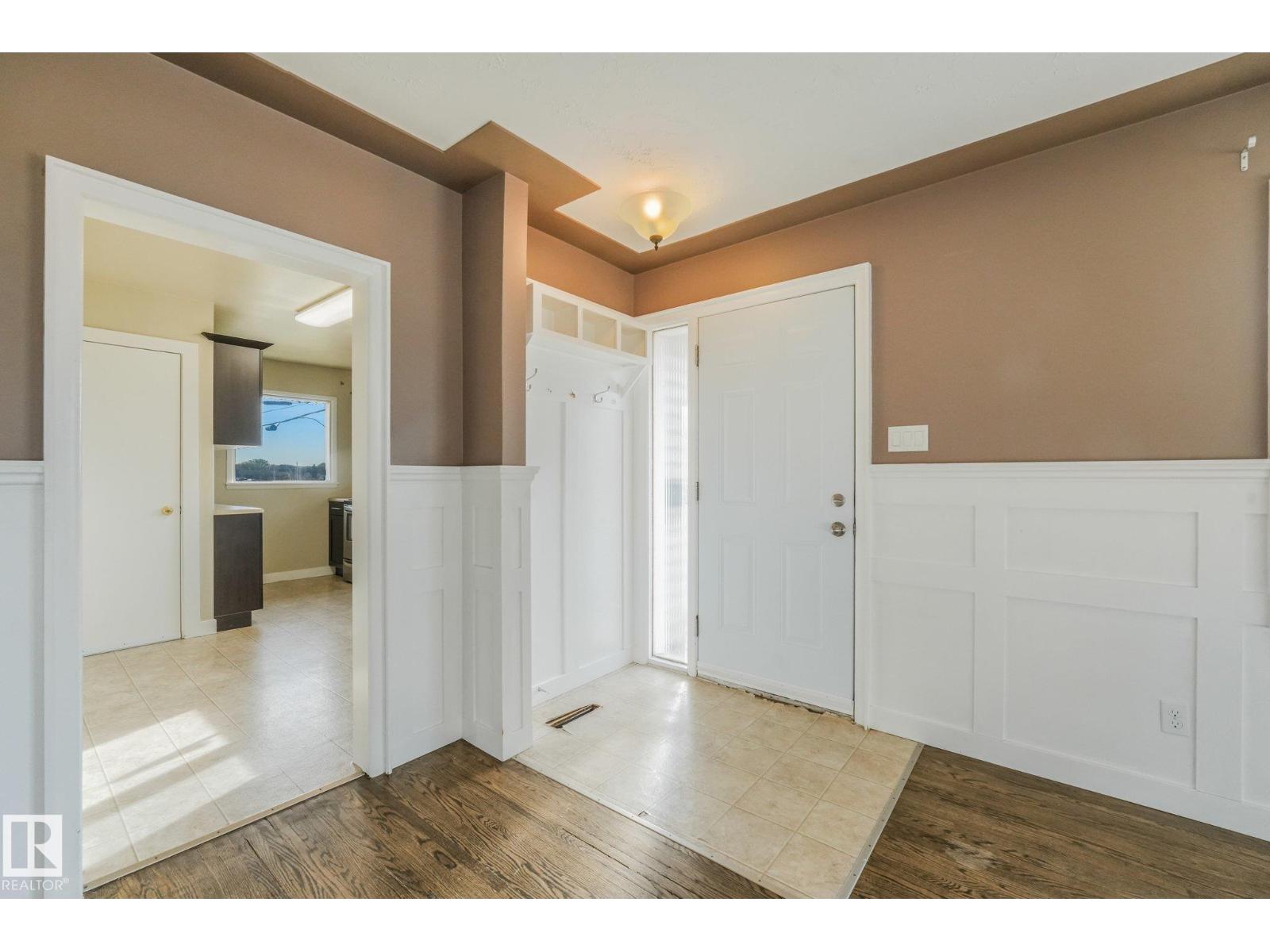 11308 129 Avenue NW, photo 11