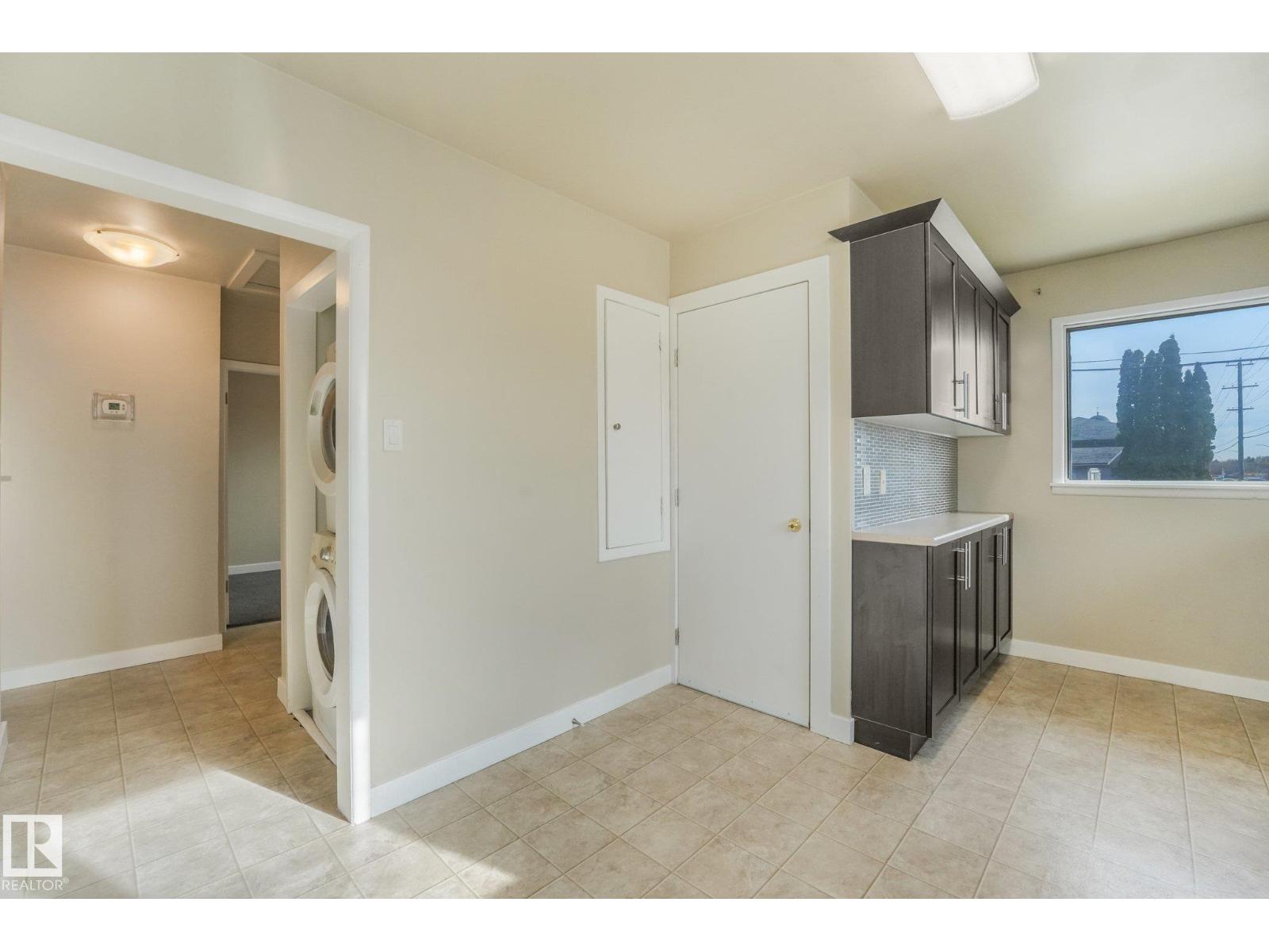 11308 129 Avenue NW, photo 16