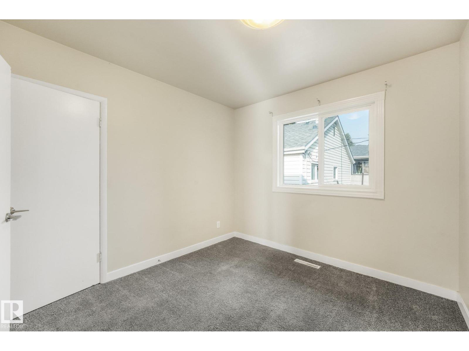11308 129 Avenue NW, photo 25
