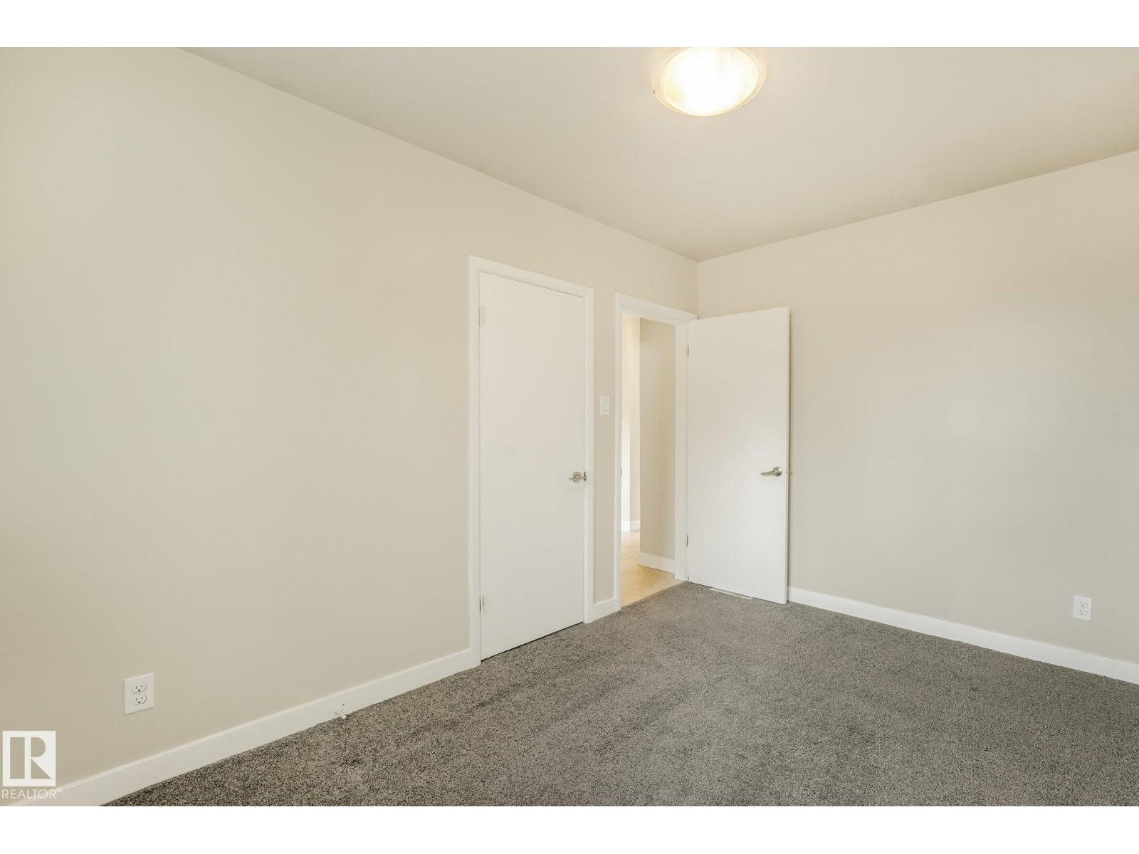 11308 129 Avenue NW, photo 28