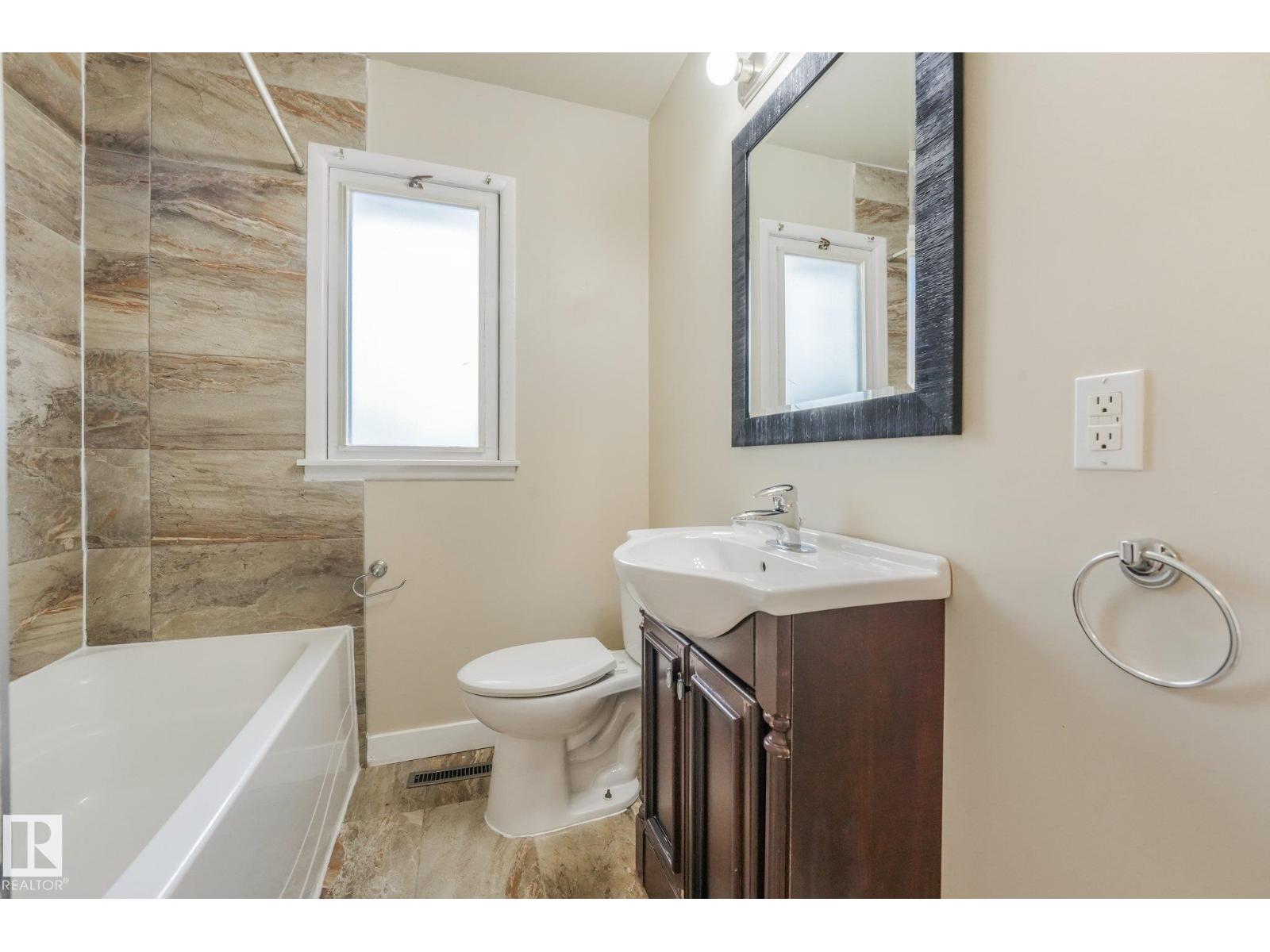 11308 129 Avenue NW, photo 29
