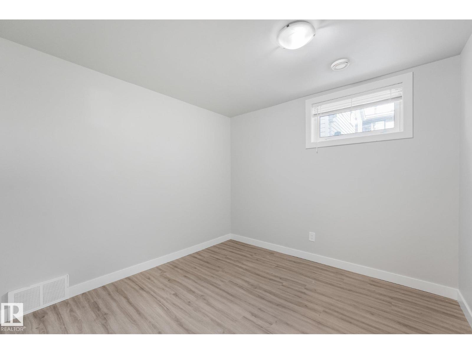11308 129 Avenue NW, photo 35