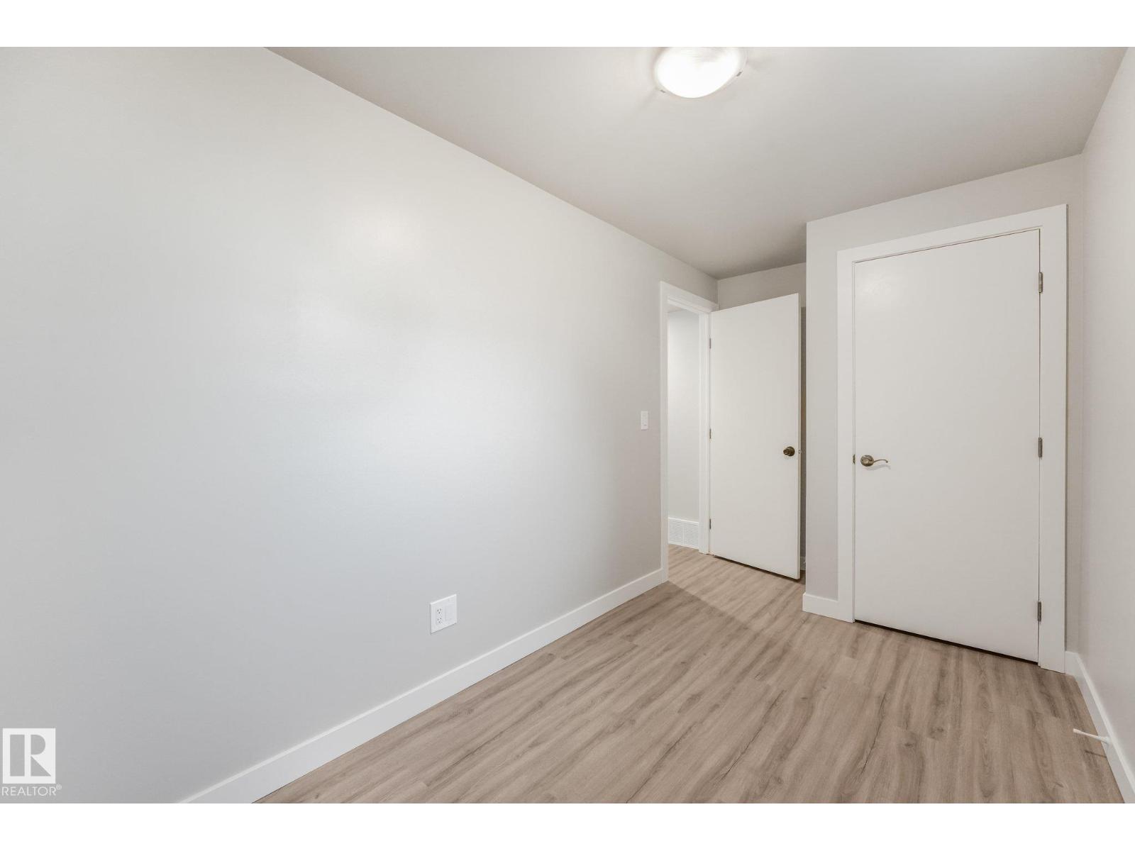 11308 129 Avenue NW, photo 38