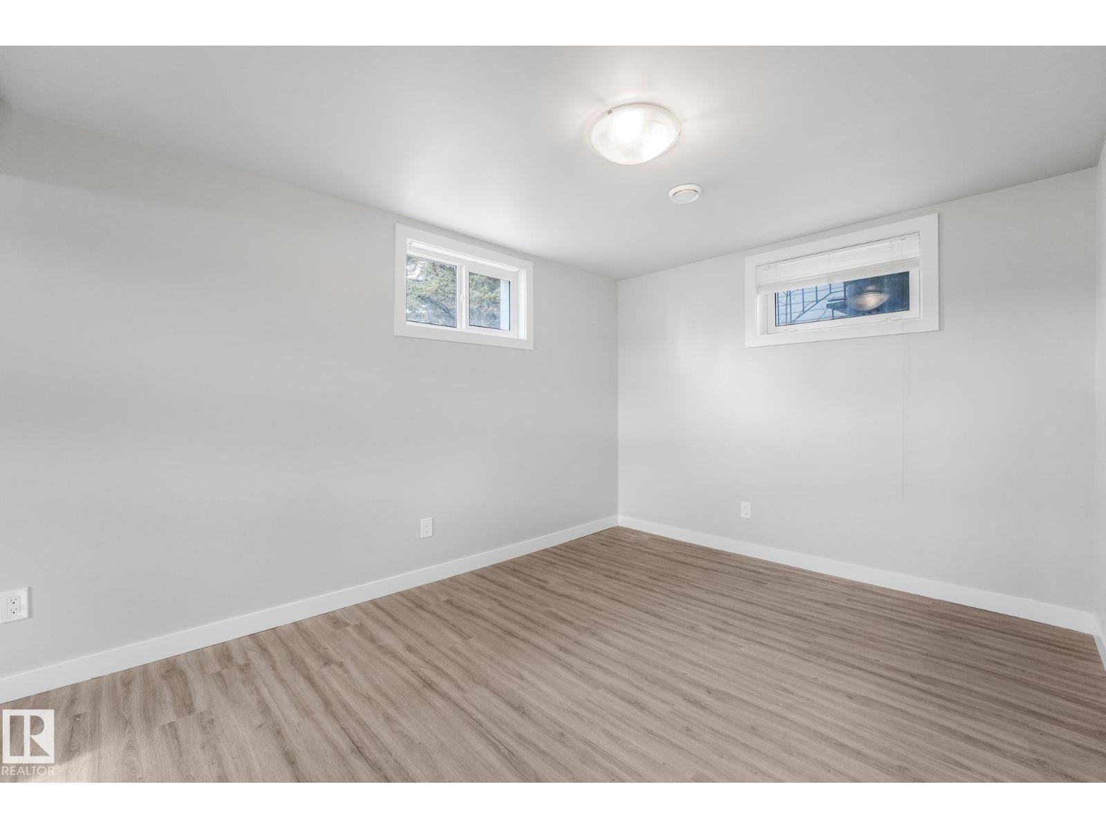 11308 129 Avenue NW, photo 46
