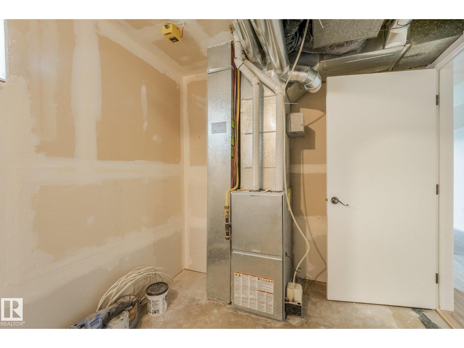11308 129 Avenue NW, photo 52