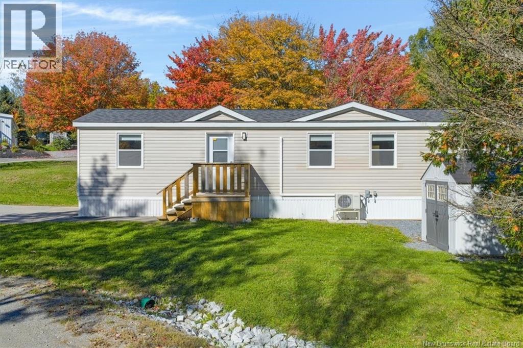 83 Holly Lane
