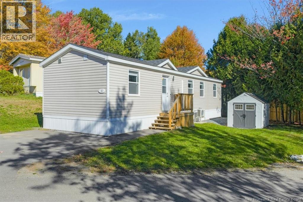 83 Holly Lane photo 2