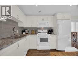83 Holly Lane, photo 10
