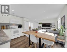 83 Holly Lane, photo 11