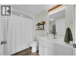 83 Holly Lane, photo 14