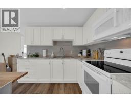 83 Holly Lane, photo 9