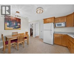 104 Colton, photo 13