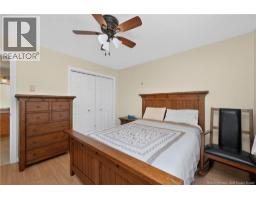 104 Colton, photo 17