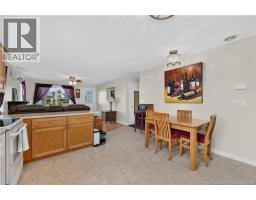104 Colton, photo 9