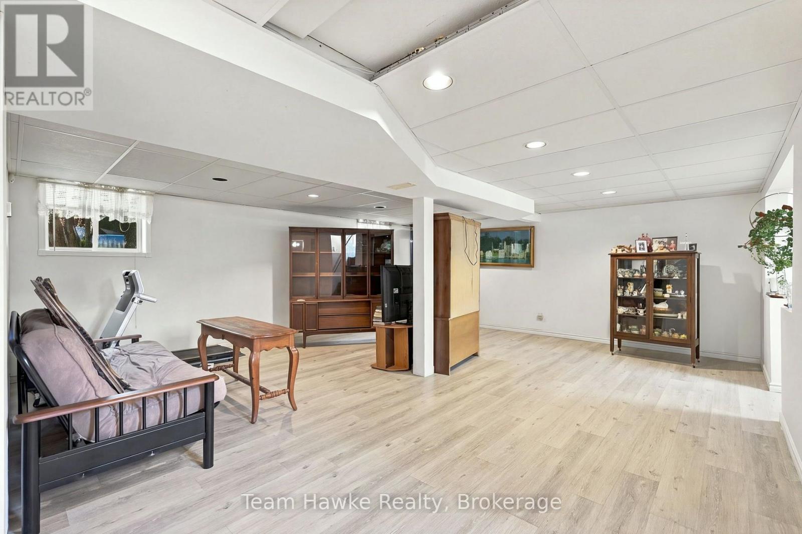 464 West Street, Tay photo 23