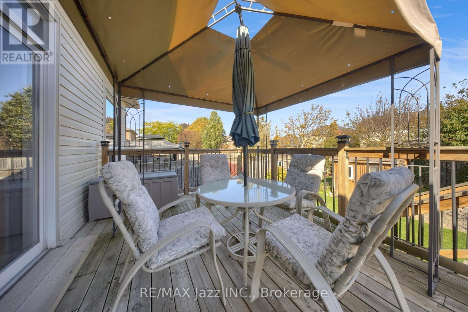 128 Nelson Street, Clarington, ON photo 33