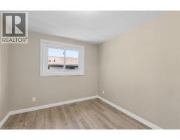 8 Forest Glen Crescent, Kitchener, ON N2N1C8 Photo 13