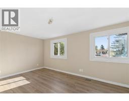 8 Forest Glen Crescent, Kitchener, ON N2N1C8 Photo 14