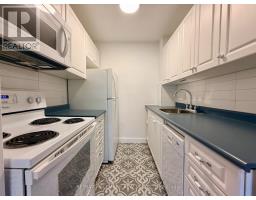 111 - 28 Upper Canada Drive, Toronto, ON M2P1R9 Photo 6