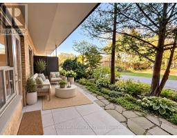 111 - 28 Upper Canada Drive, Toronto, ON M2P1R9 Photo 9