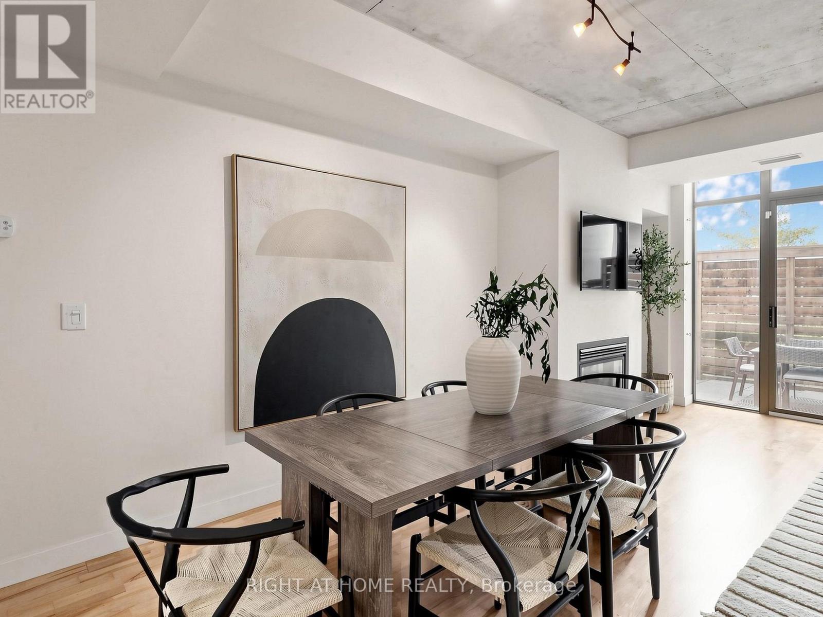 4- 295 Mutual Street, Toronto, ON photo 10