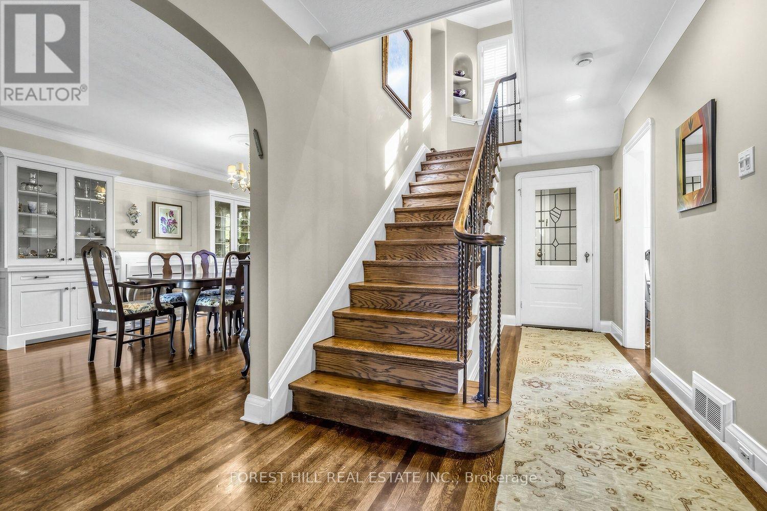 44 Ridge Hill Drive, Toronto, ON photo 11