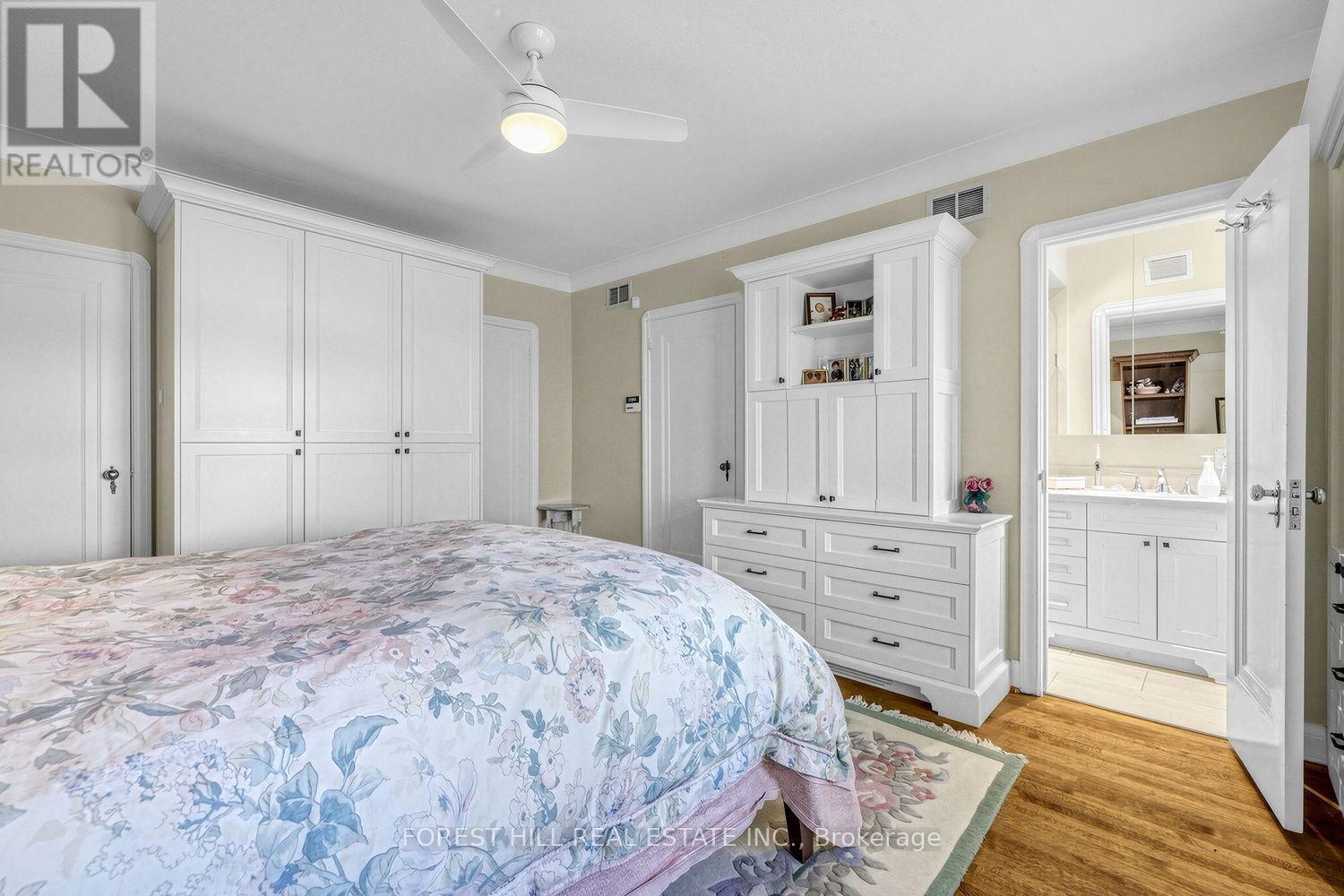 44 Ridge Hill Drive, Toronto, ON photo 12