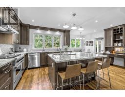 Bedroom 3 - 44 Ridge Hill Drive, Toronto, ON M6C2J4 Photo 10