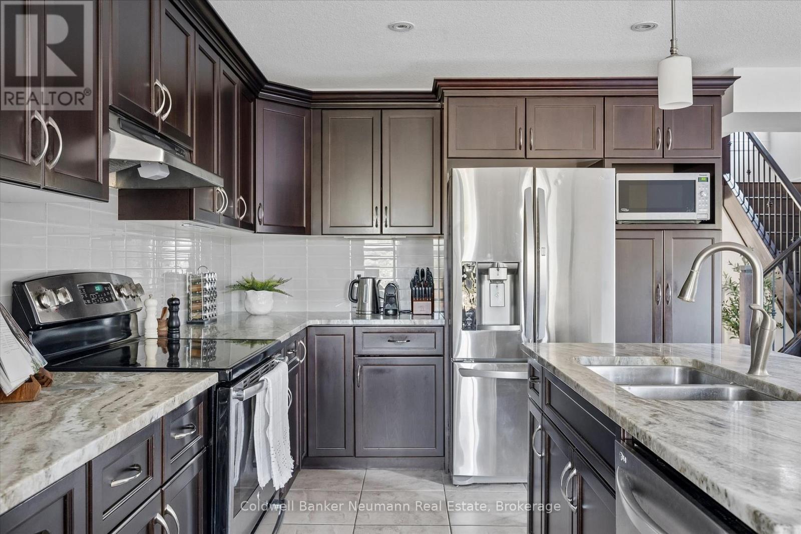 112 DAWES AVENUE - 14