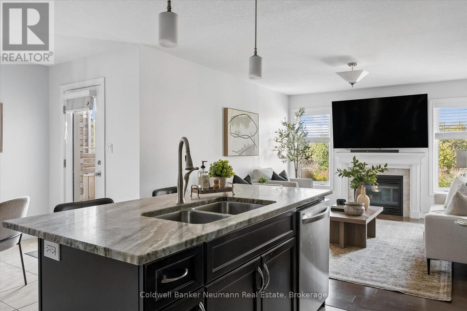 112 DAWES AVENUE - 22