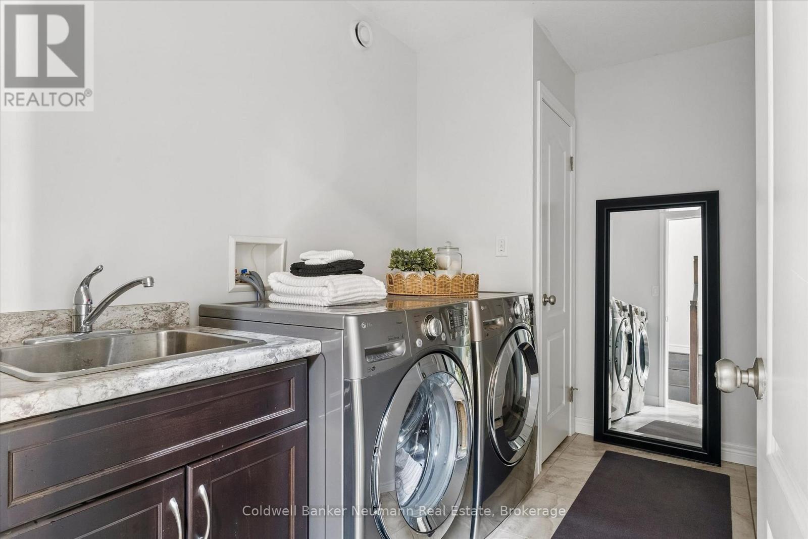 112 DAWES AVENUE - 25