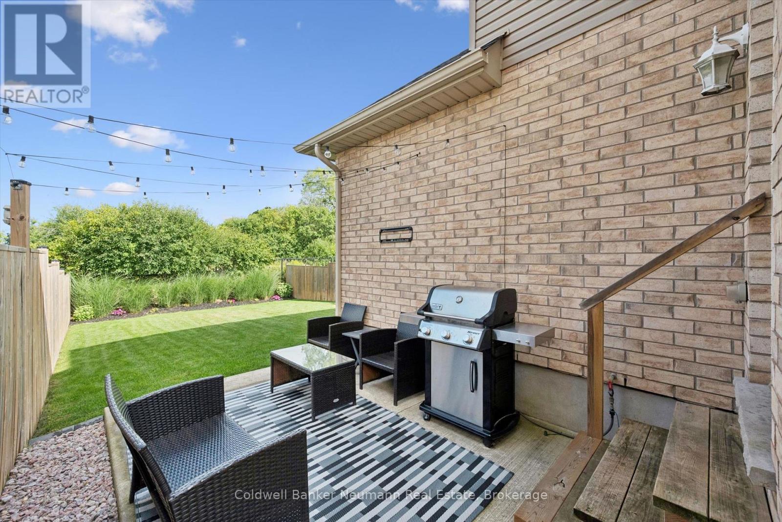 112 DAWES AVENUE - 44