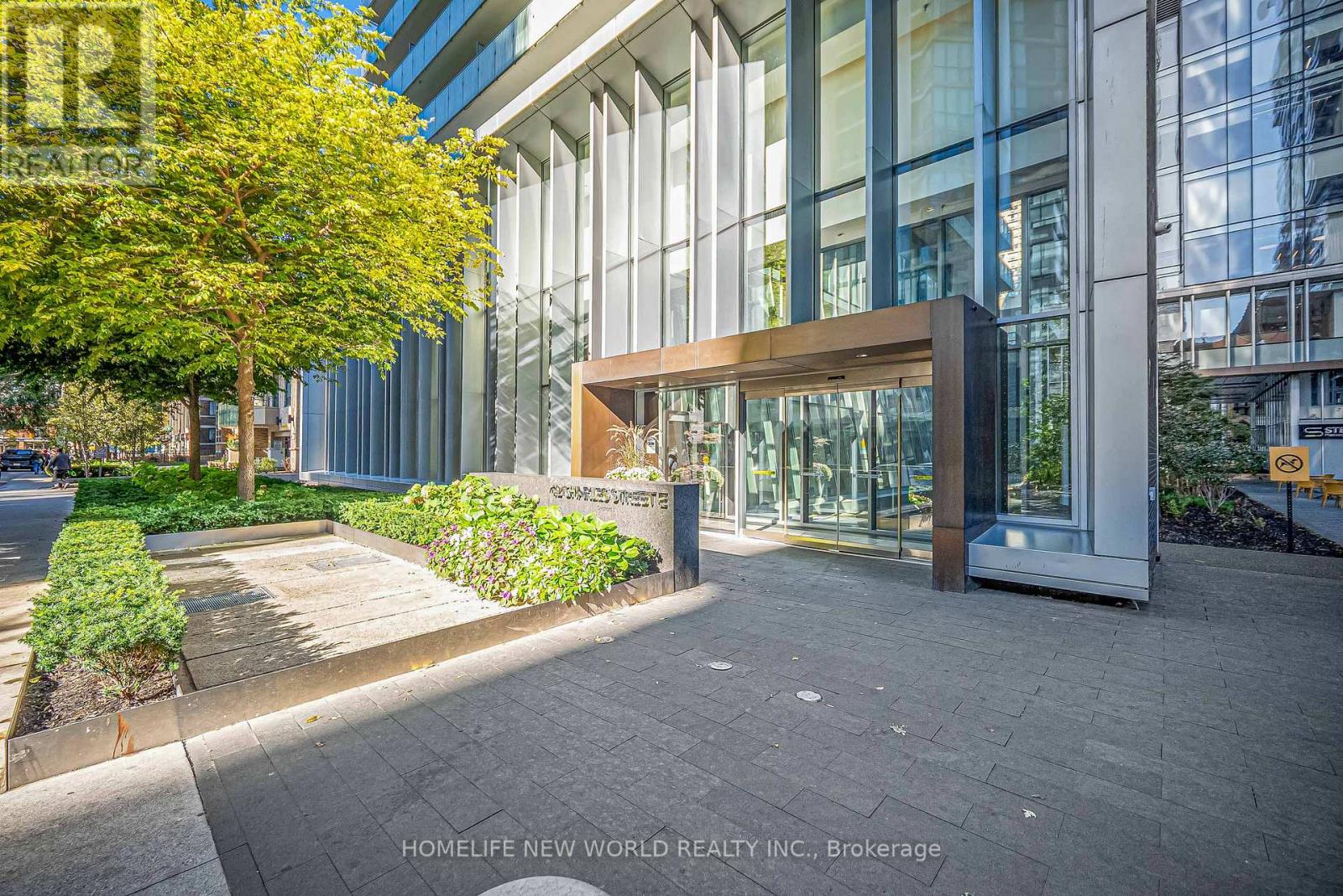 5603- 42 Charles Street East, Toronto, ON photo 2