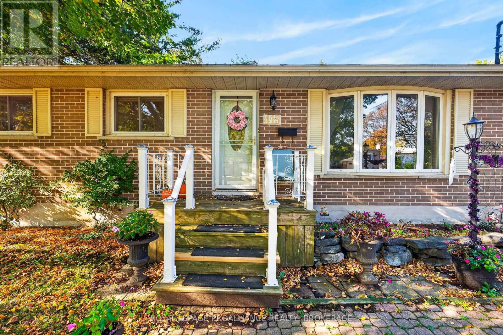 413 Maple Ridge photo 5