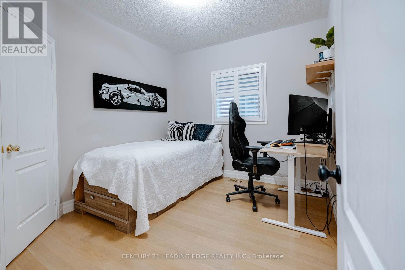 33 Neill Avenue, Whitby, ON photo 20