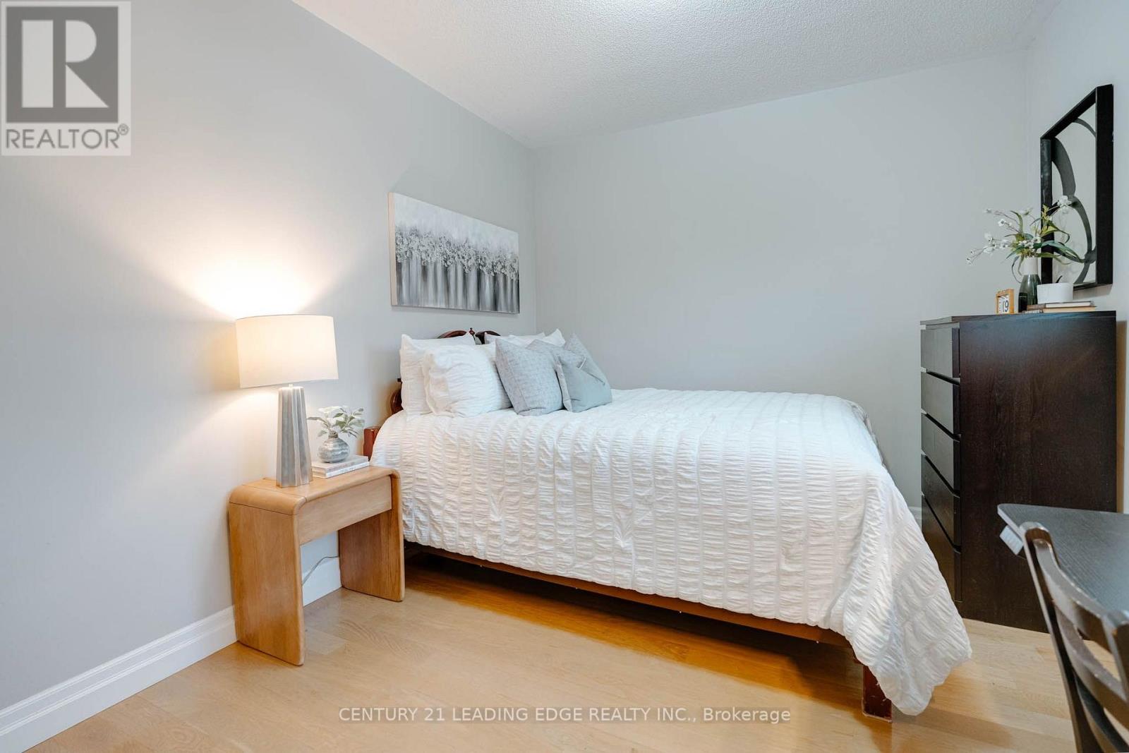 33 Neill Avenue, Whitby, ON photo 25