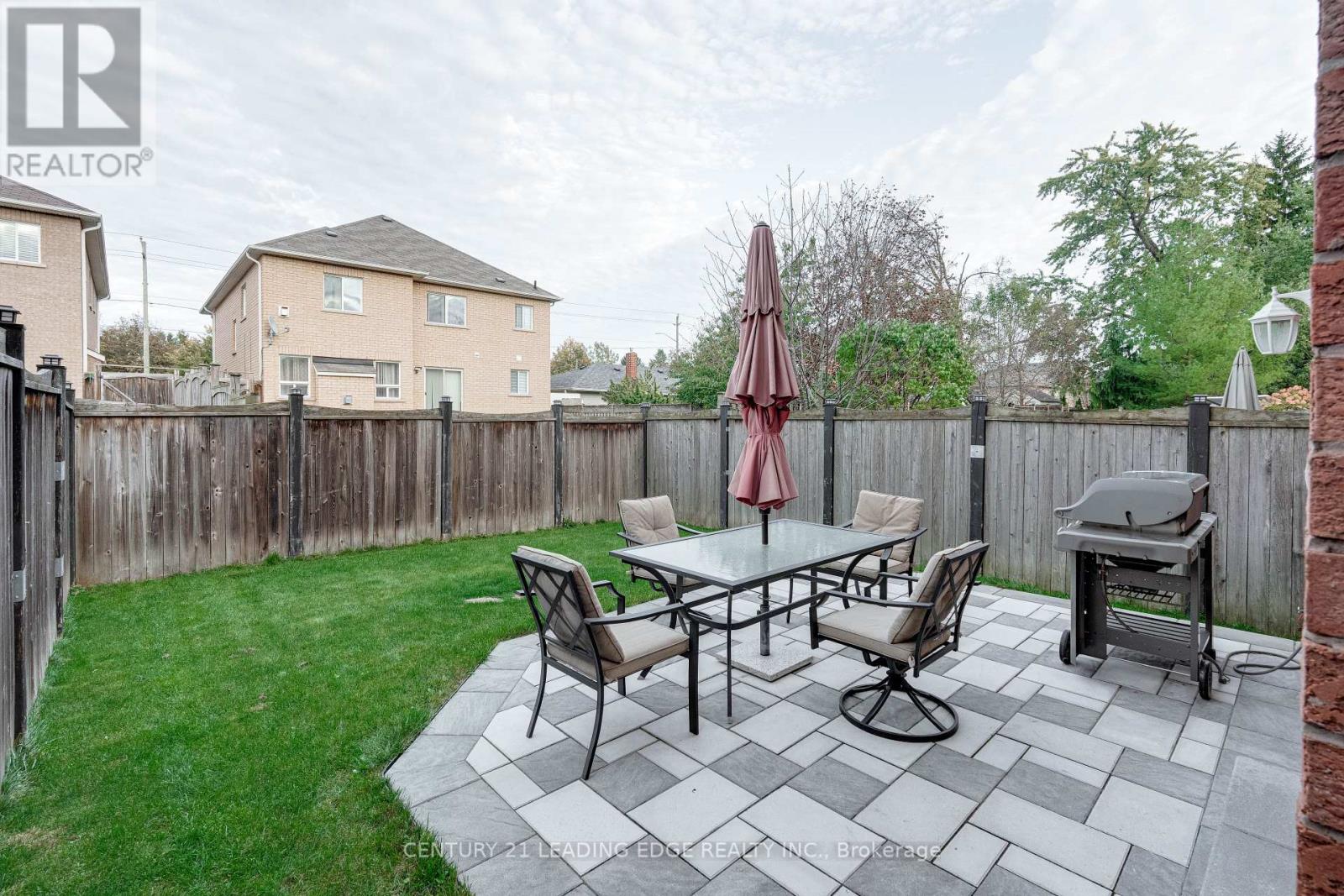 33 Neill Avenue, Whitby, ON photo 35