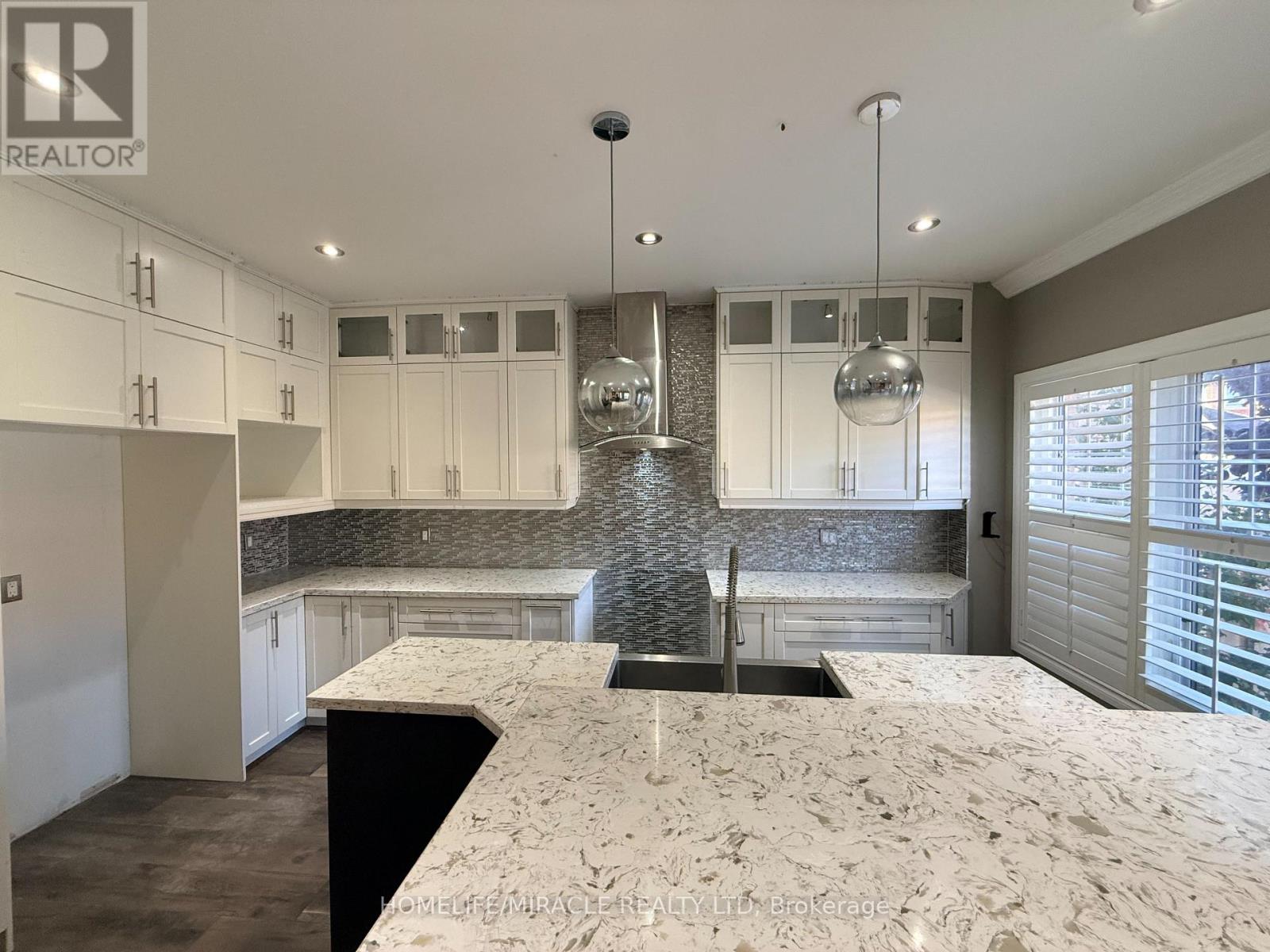 1786 Westcreek Drive, Pickering, ON photo 9