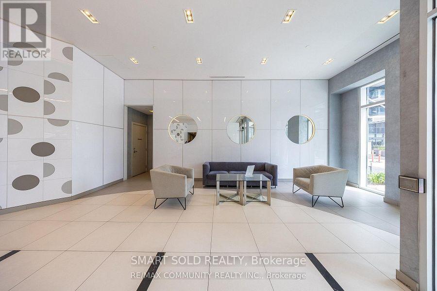 329- 20 Meadowglen Place, Toronto, ON photo 4